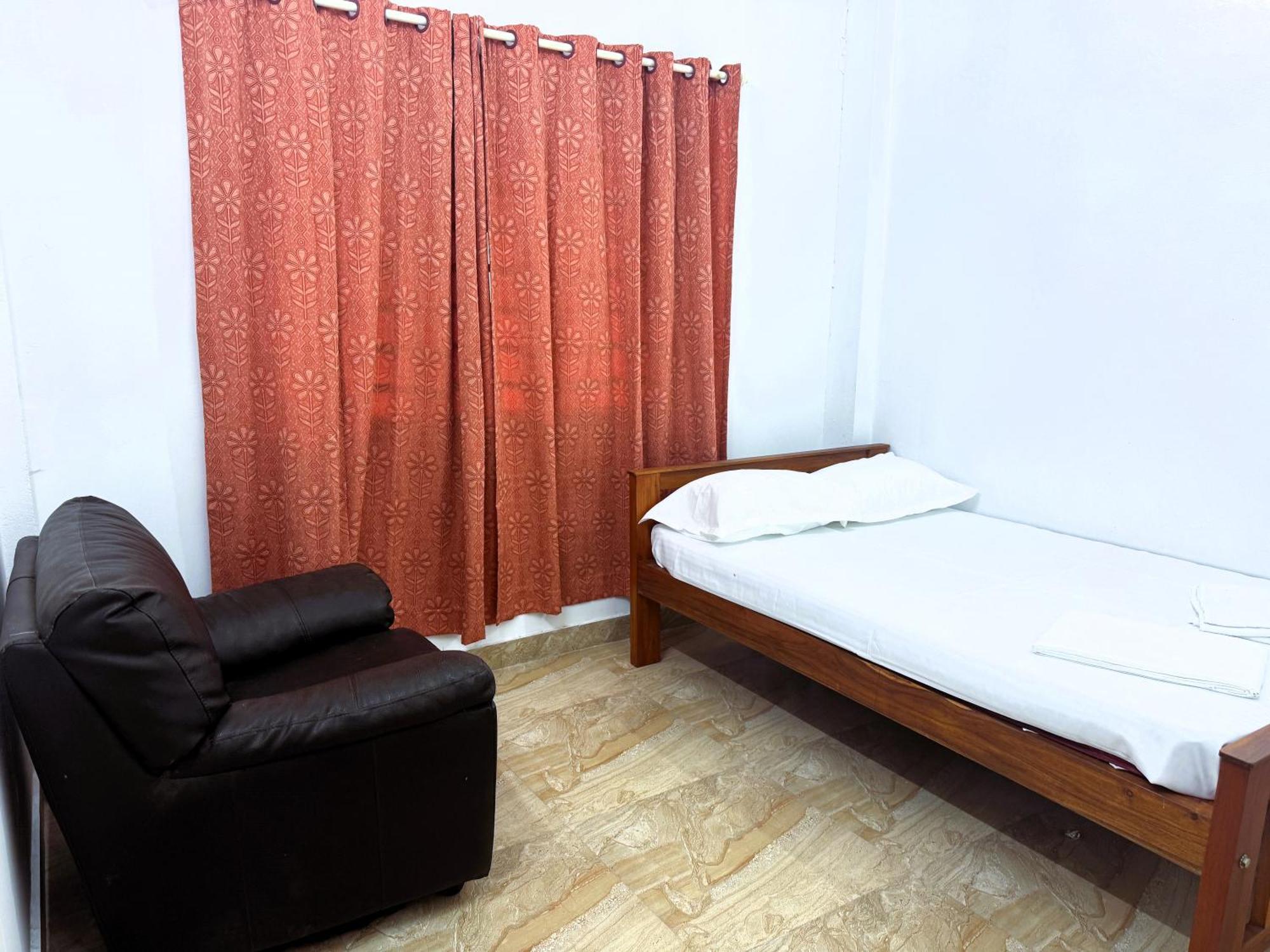 Vcs Apartments Parassinikadavu Parassinikkadavu Dış mekan fotoğraf