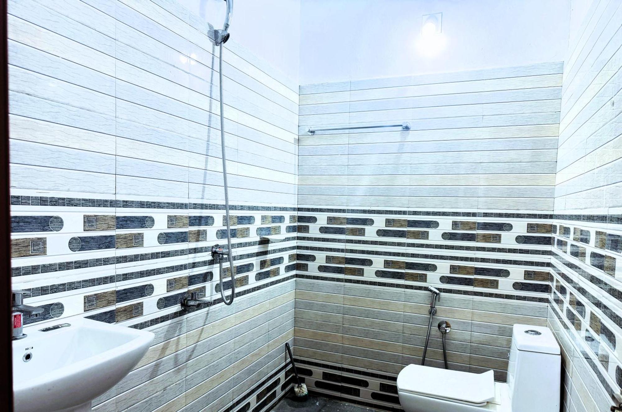 Vcs Apartments Parassinikadavu Parassinikkadavu Dış mekan fotoğraf