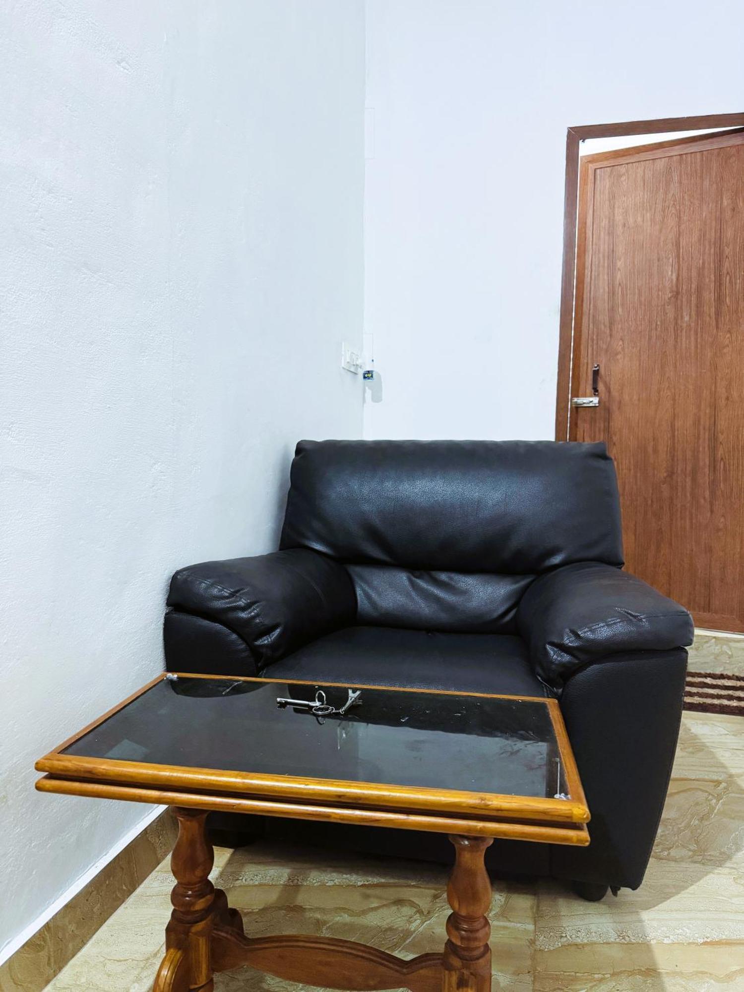 Vcs Apartments Parassinikadavu Parassinikkadavu Dış mekan fotoğraf